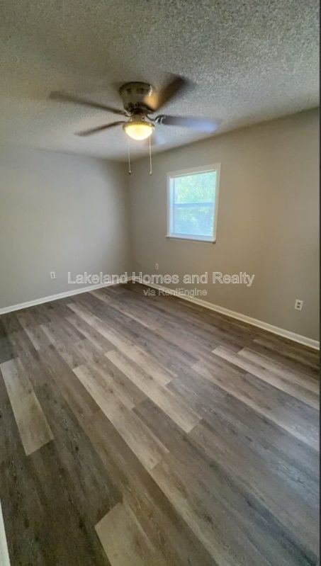Charming 2-Bedroom Townhouse Retreat with 1.5 Baths in Lakeland! property image