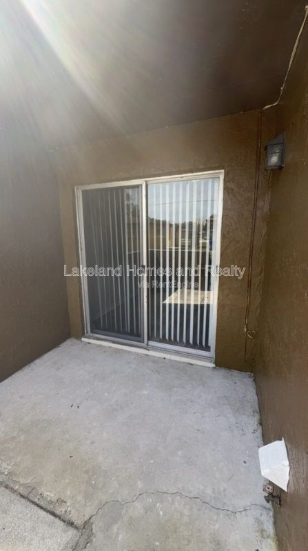 Charming 2-Bedroom Townhouse Retreat with 1.5 Baths in Lakeland! property image