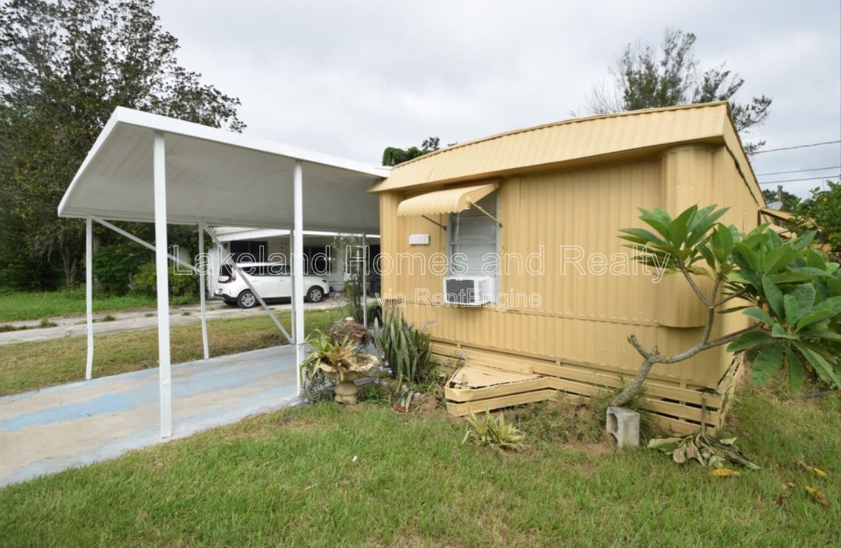 Charming 1-Bed Mobile Home in Lakeland – Your Cozy Retreat Awaits! property image