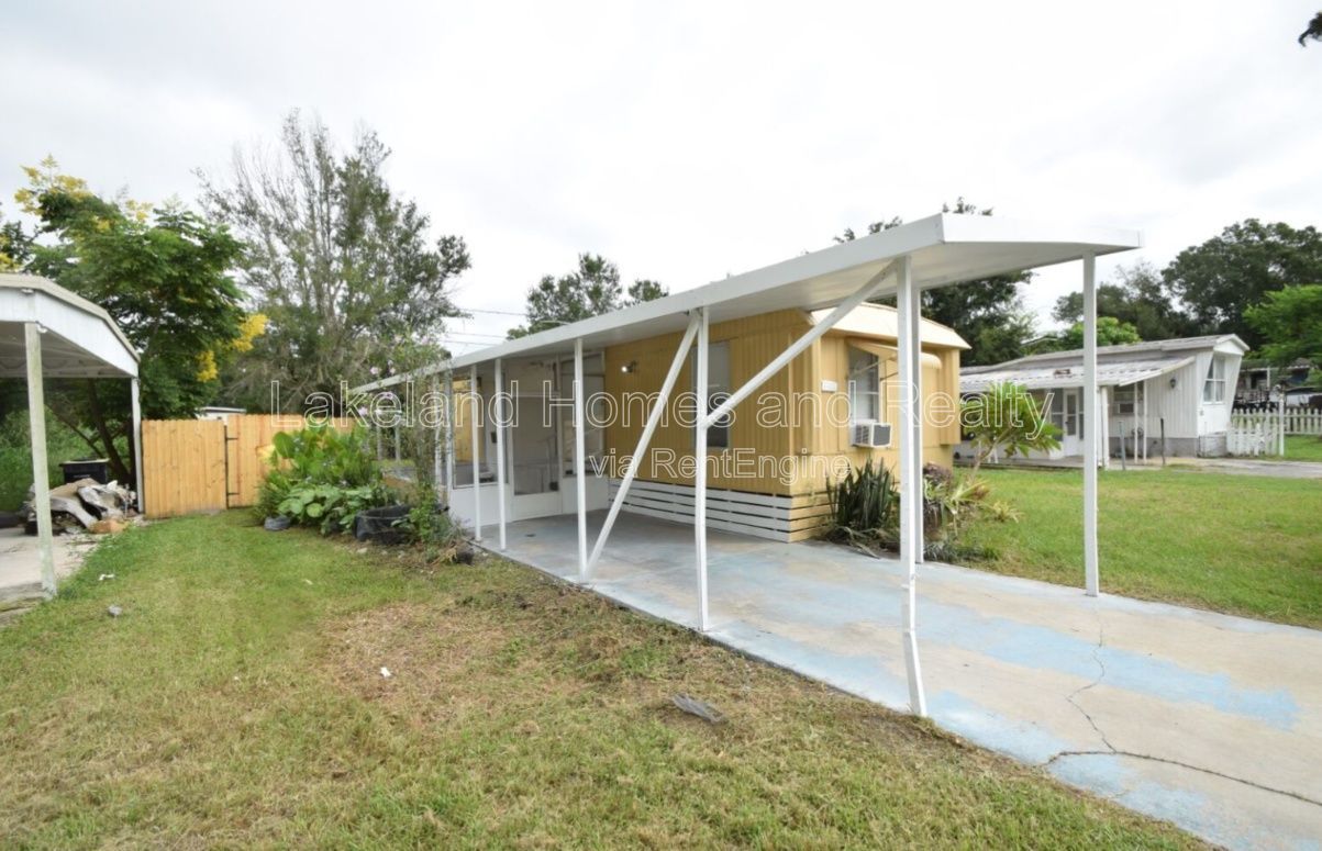 Charming 1-Bed Mobile Home in Lakeland – Your Cozy Retreat Awaits! property image