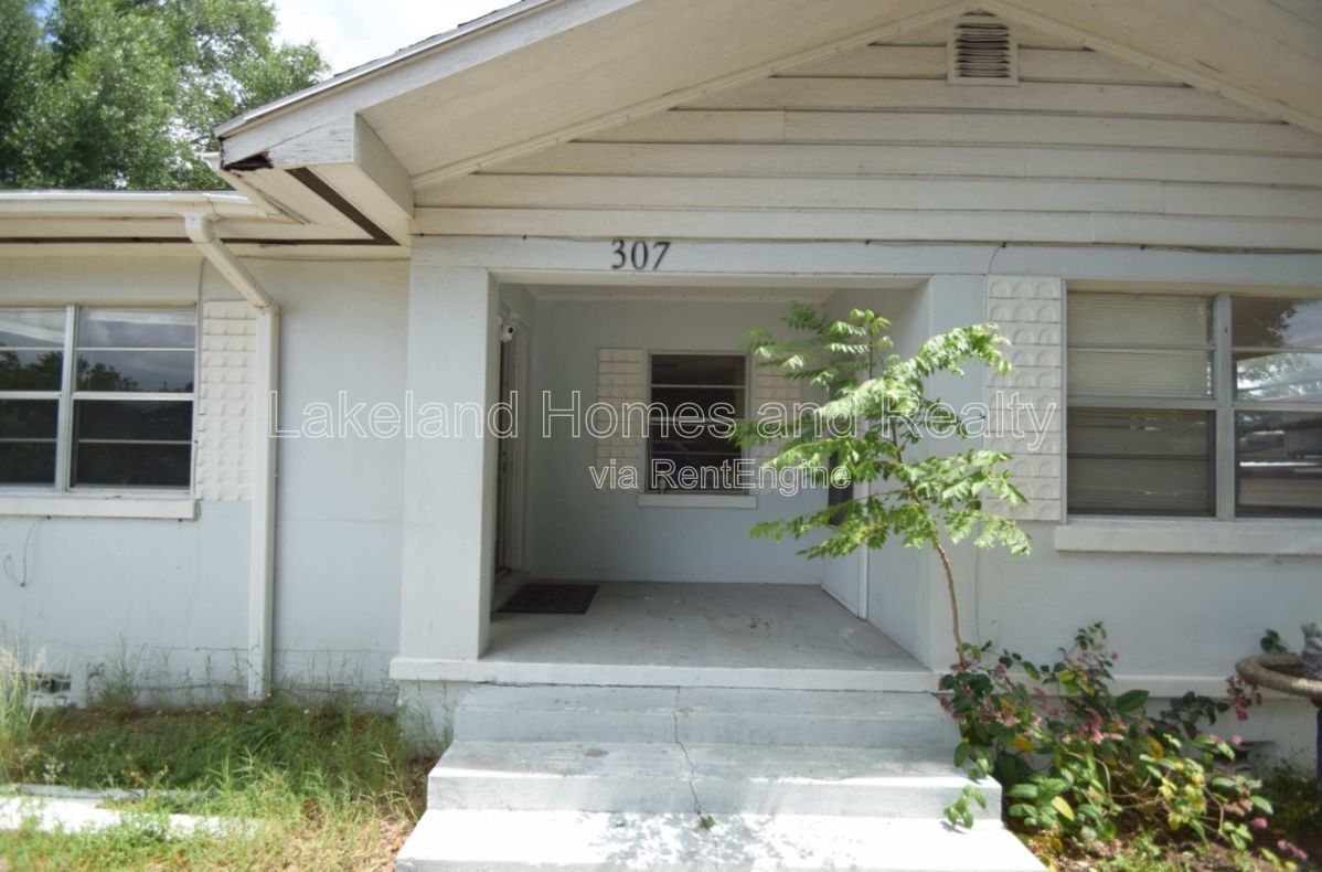 Charming 3-Bedroom Home with 1 Bath and 1335 Sq Ft of Comfort in Lake Wales! property image