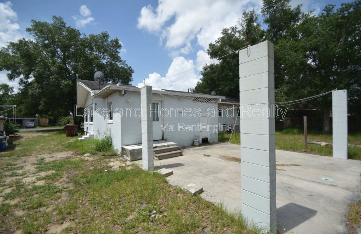 Charming 3-Bedroom Home with 1 Bath and 1335 Sq Ft of Comfort in Lake Wales! property image