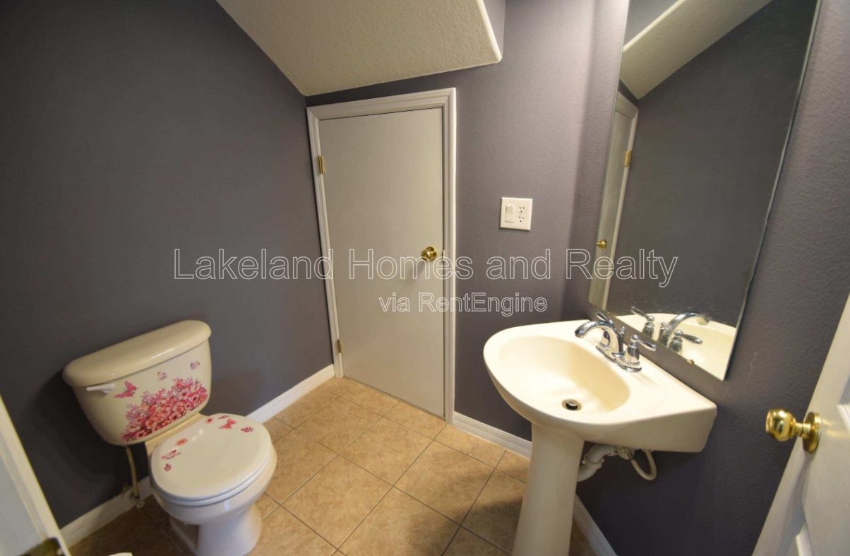 Spacious 3-Bed Gem with 2.5 Baths at 5456 River Rock Road! property image