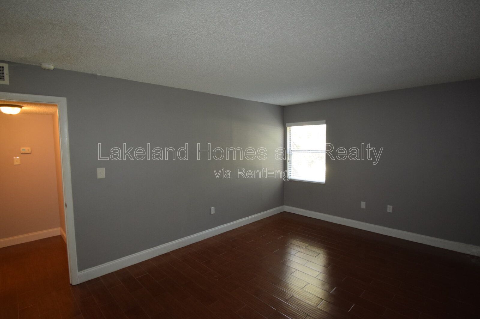 Charming 2-Bed Retreat in Lakeland – A Cozy Home Awaits! property image