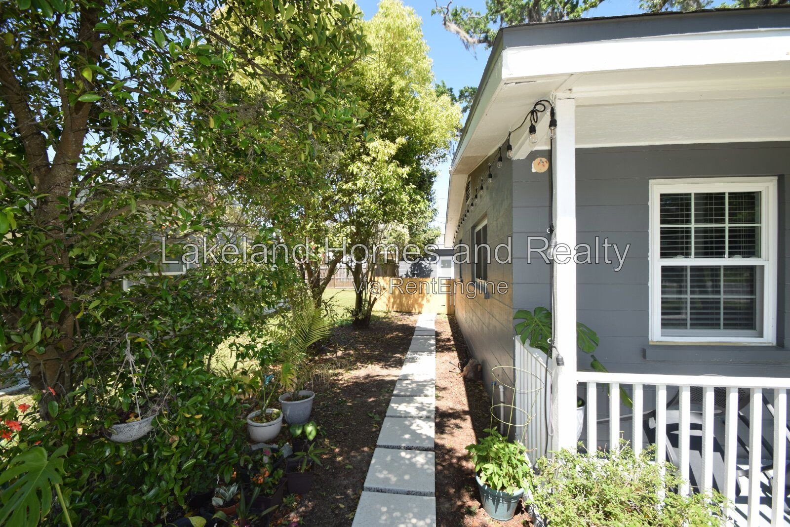 Charming 1-Bed Oasis at 527 Garden Drive North property image