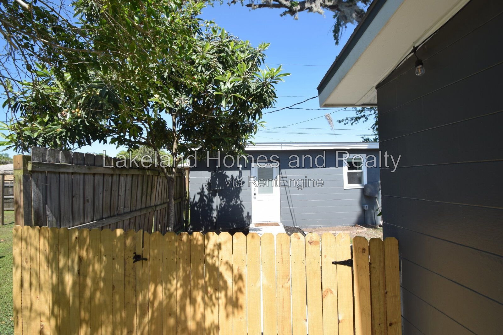 Charming 1-Bed Oasis at 527 Garden Drive North property image