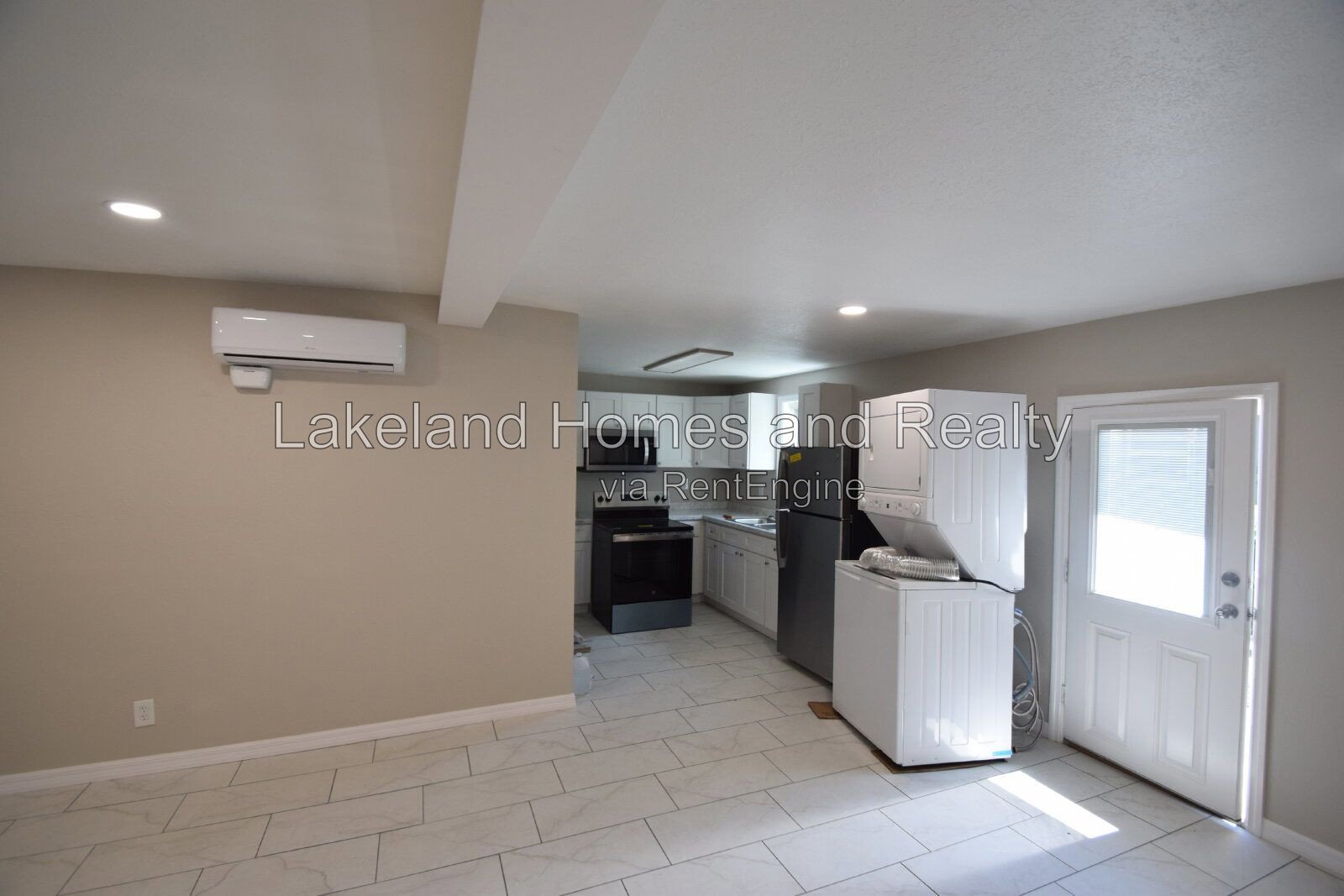 Charming 1-Bed Oasis at 527 Garden Drive North property image