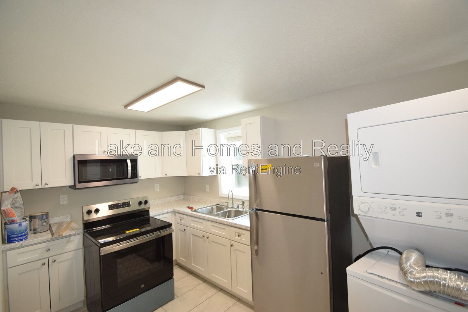 Charming 1-Bed Oasis at 527 Garden Drive North property image