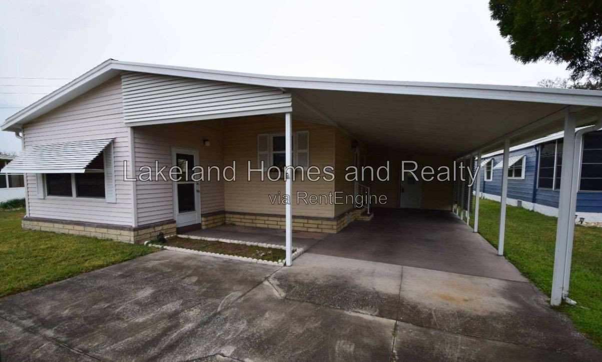 Charming 2-Bed, 2-Bath Home on Fox Hill Drive property image