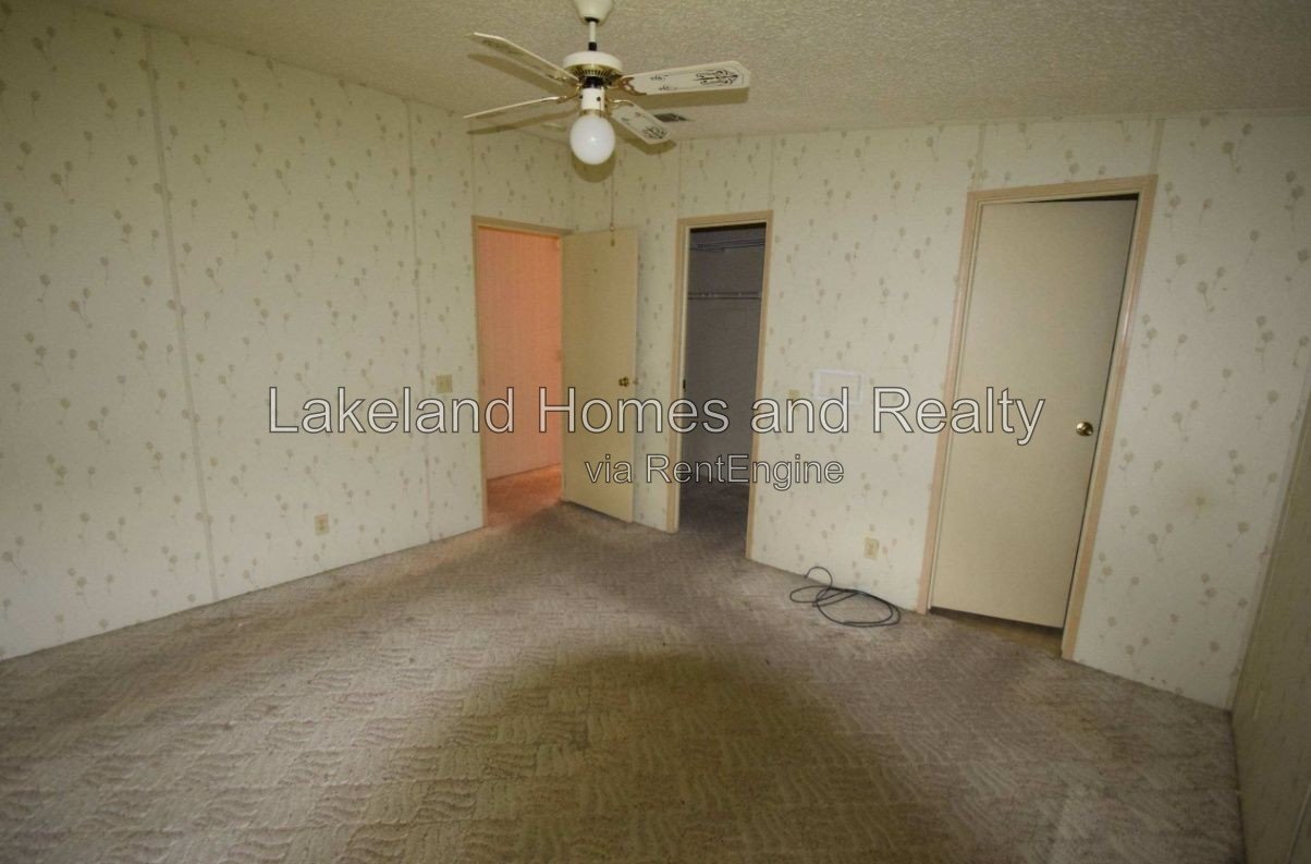 Charming 2-Bed, 2-Bath Home on Fox Hill Drive property image