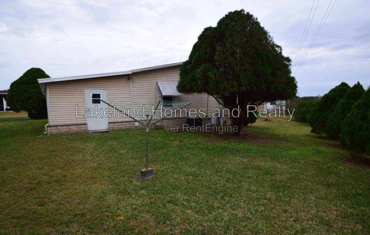 Charming 2-Bed, 2-Bath Home on Fox Hill Drive property image