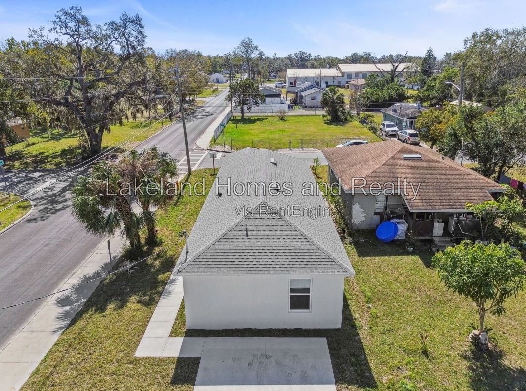 Like-New 3 Bed, 2 Bath Home in Lakeland – Built in 2024, Lawn Care Included! property image