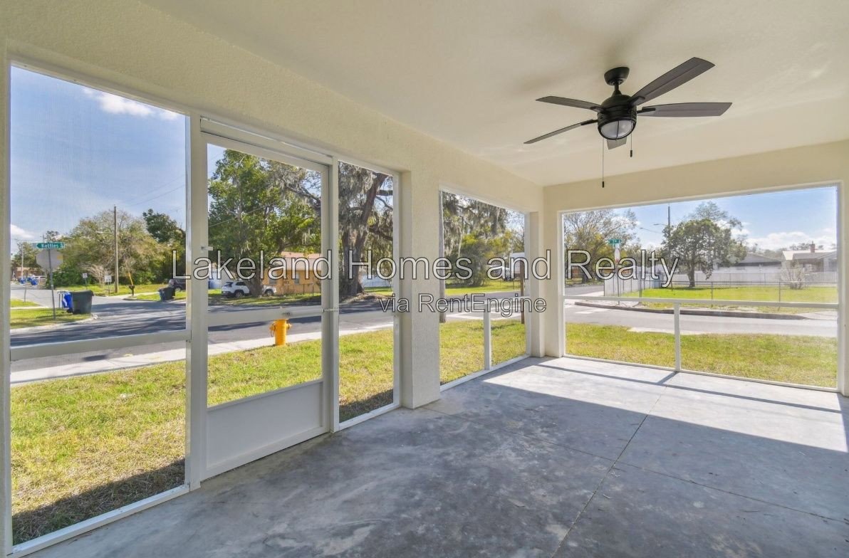 Like-New 3 Bed, 2 Bath Home in Lakeland – Built in 2024, Lawn Care Included! property image