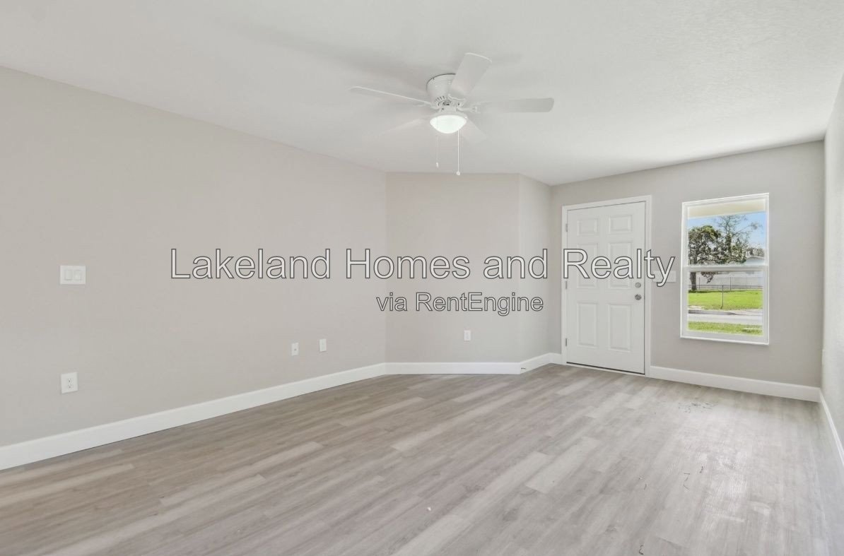 Like-New 3 Bed, 2 Bath Home in Lakeland – Built in 2024, Lawn Care Included! property image
