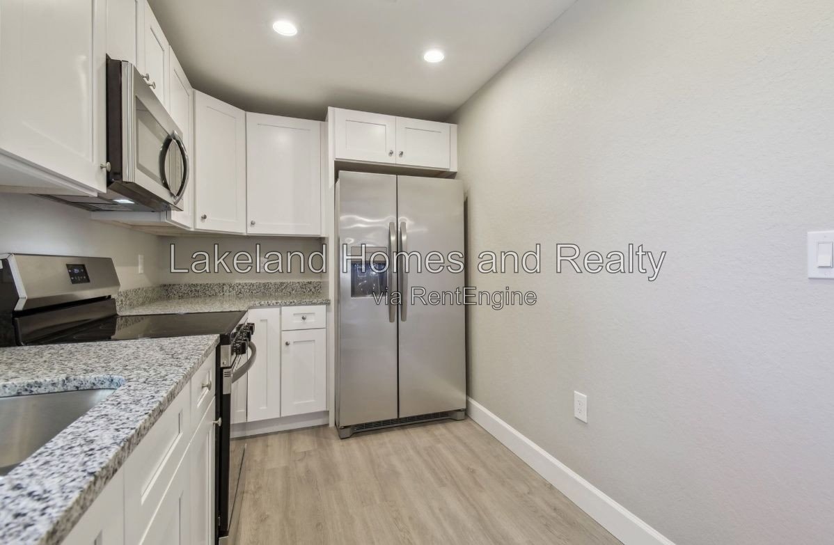 Like-New 3 Bed, 2 Bath Home in Lakeland – Built in 2024, Lawn Care Included! property image