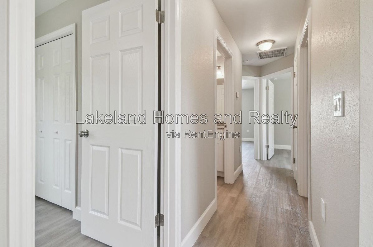 Like-New 3 Bed, 2 Bath Home in Lakeland – Built in 2024, Lawn Care Included! property image