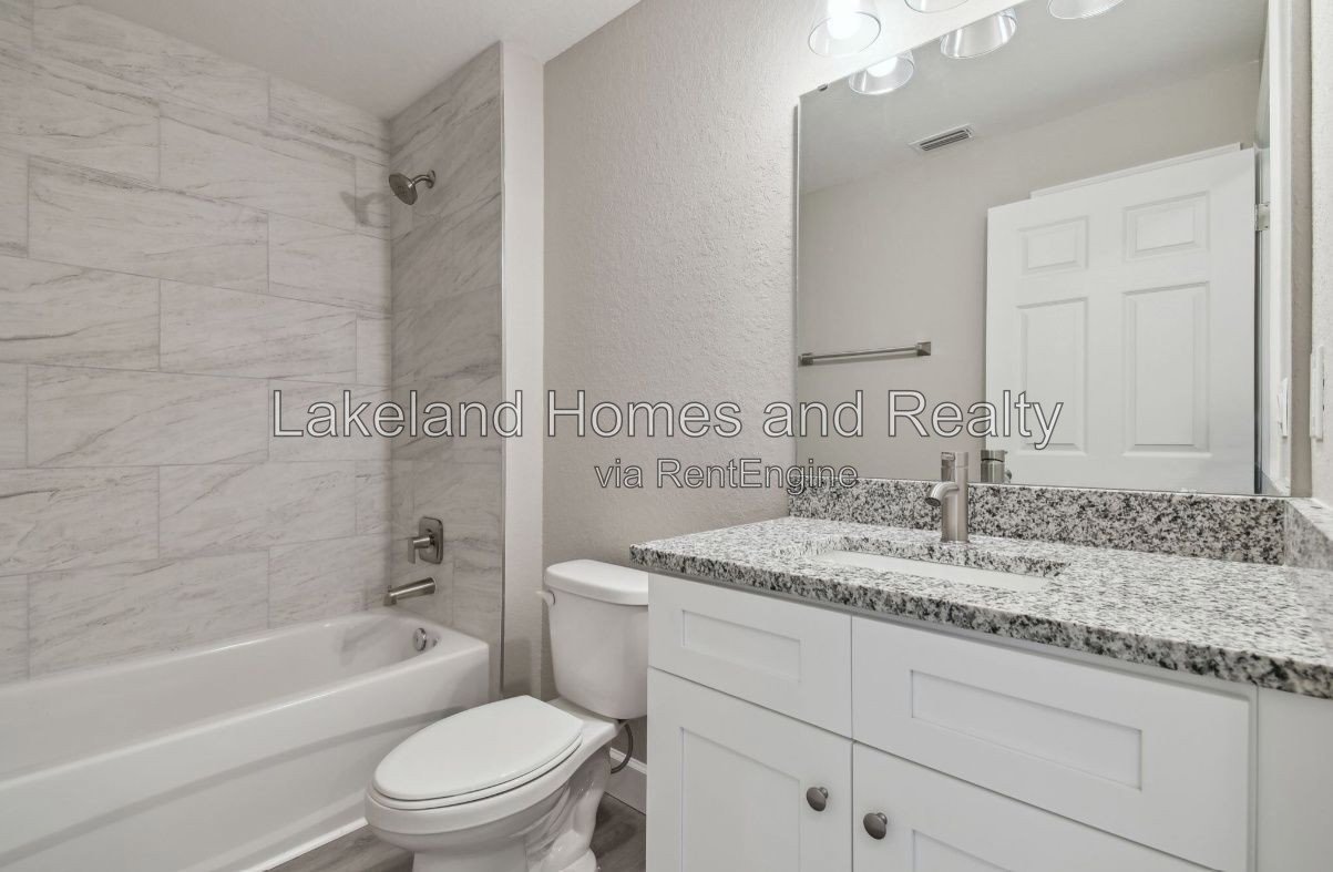 Like-New 3 Bed, 2 Bath Home in Lakeland – Built in 2024, Lawn Care Included! property image