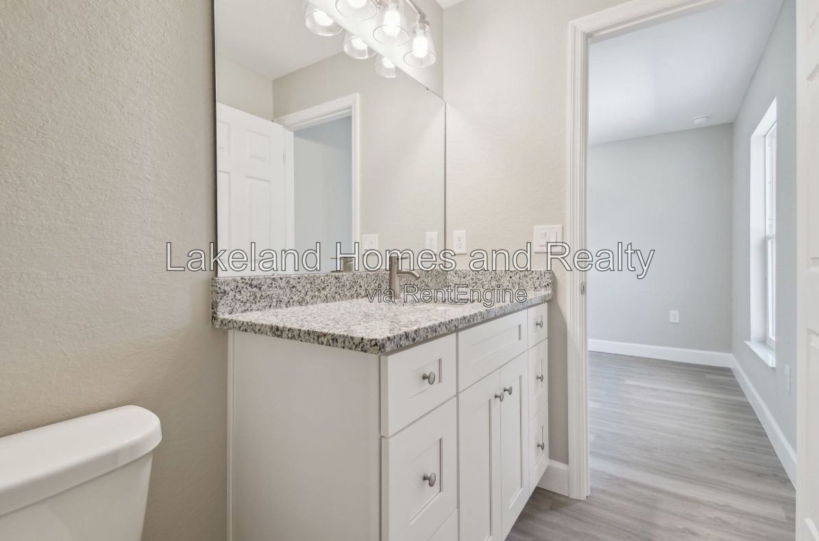 Like-New 3 Bed, 2 Bath Home in Lakeland – Built in 2024, Lawn Care Included! property image