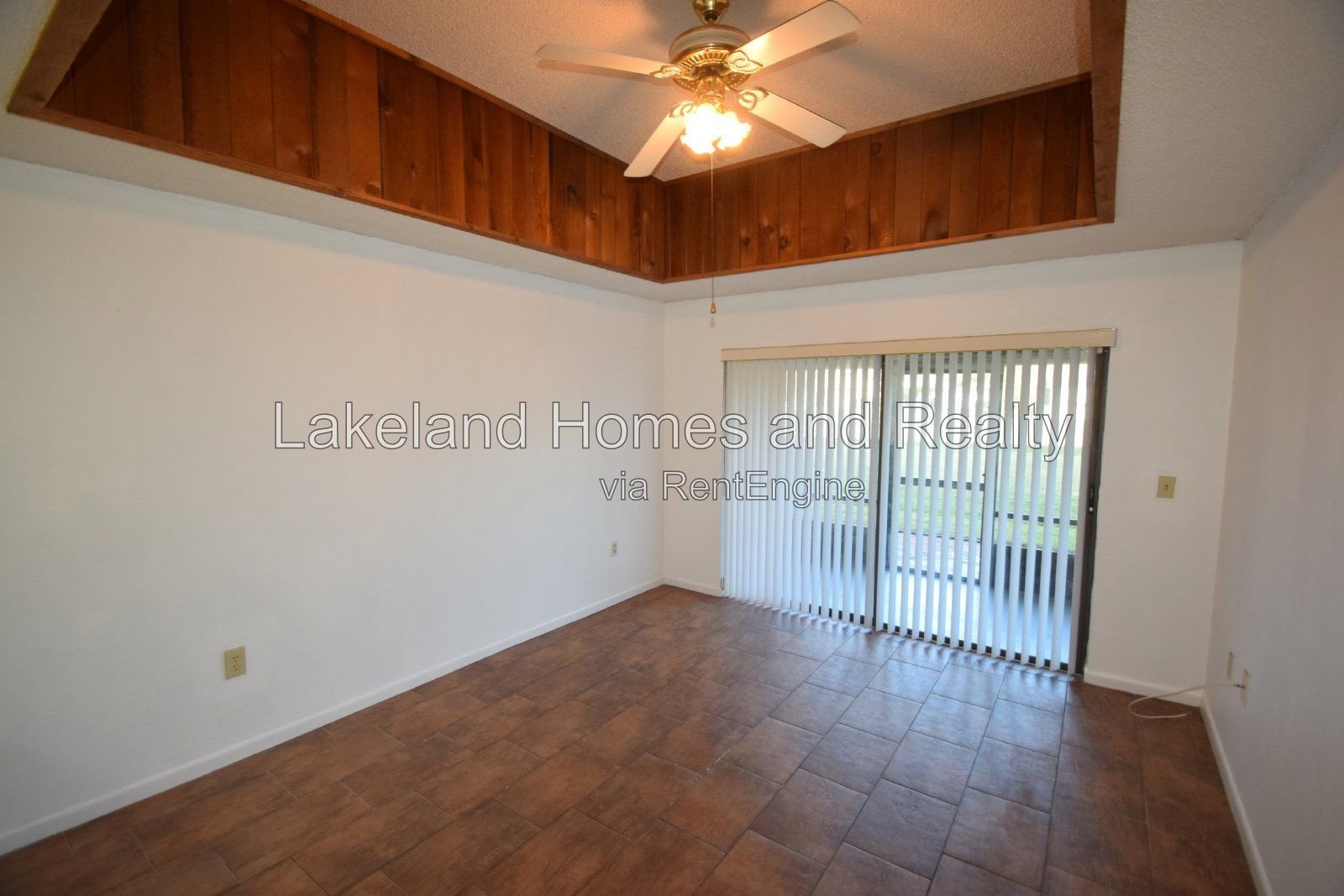Charming & Spacious Home in Topher Trail, Mulberry property image