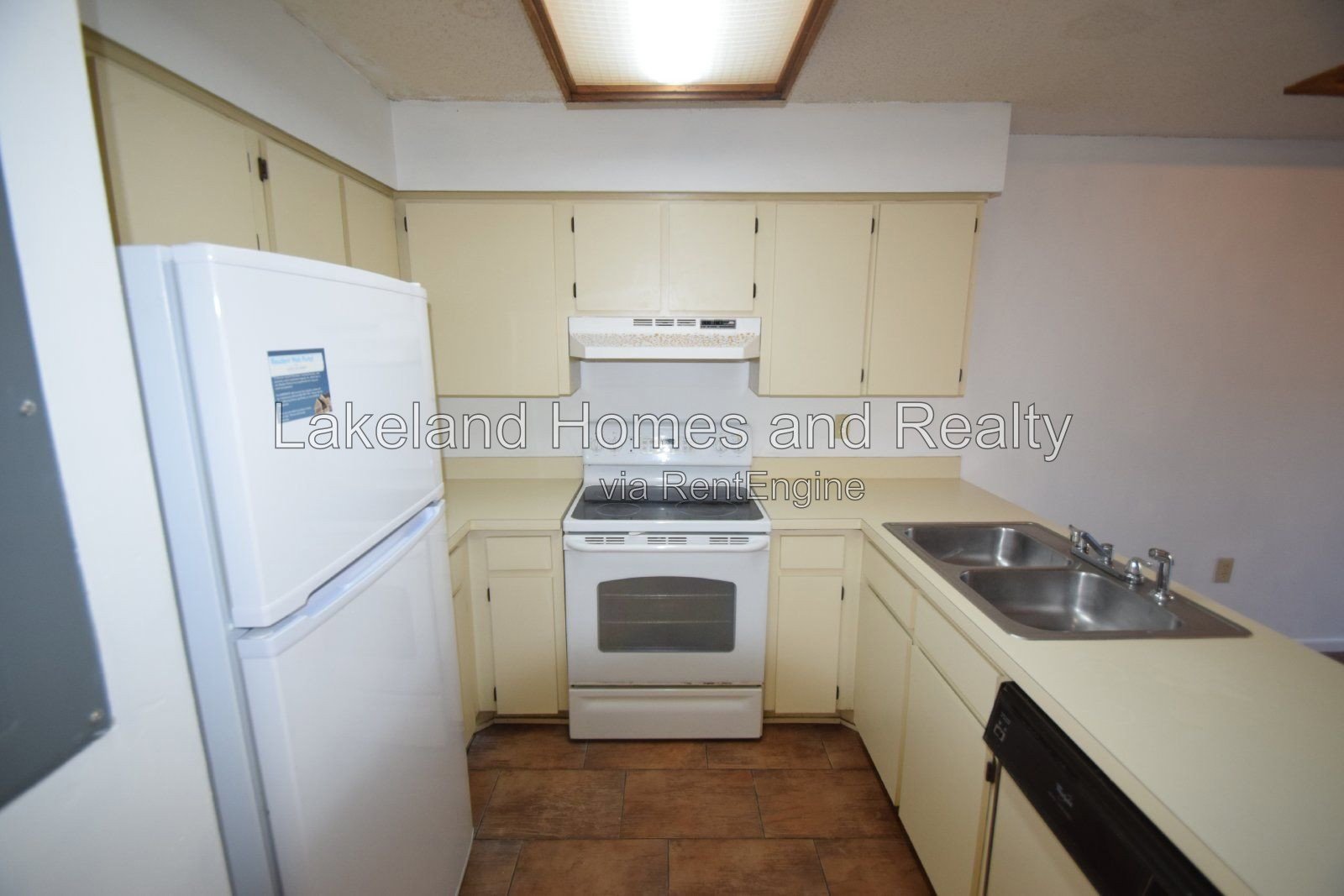 Charming & Spacious Home in Topher Trail, Mulberry property image