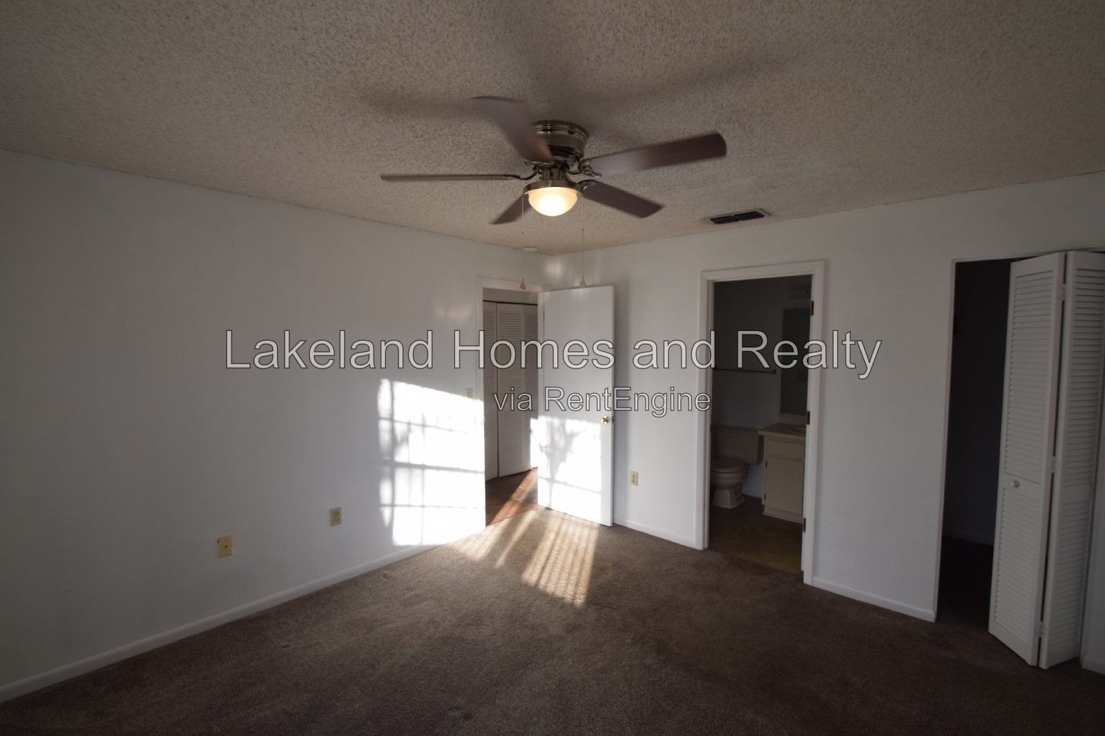 Charming & Spacious Home in Topher Trail, Mulberry property image
