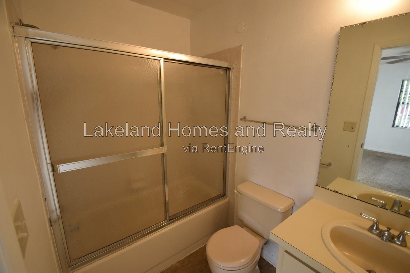 Charming & Spacious Home in Topher Trail, Mulberry property image