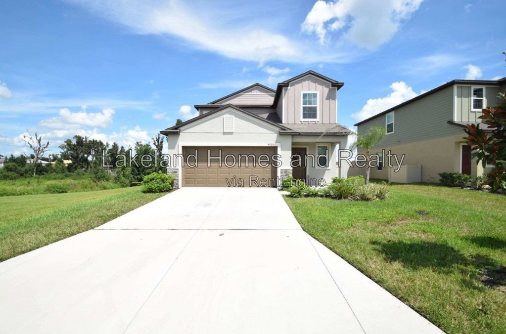 Spacious 5-Bedroom Retreat with 2.5 Baths in Charming Plant City! property image