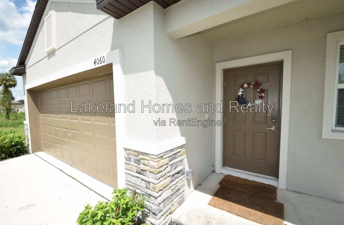 Spacious 5-Bedroom Retreat with 2.5 Baths in Charming Plant City! property image