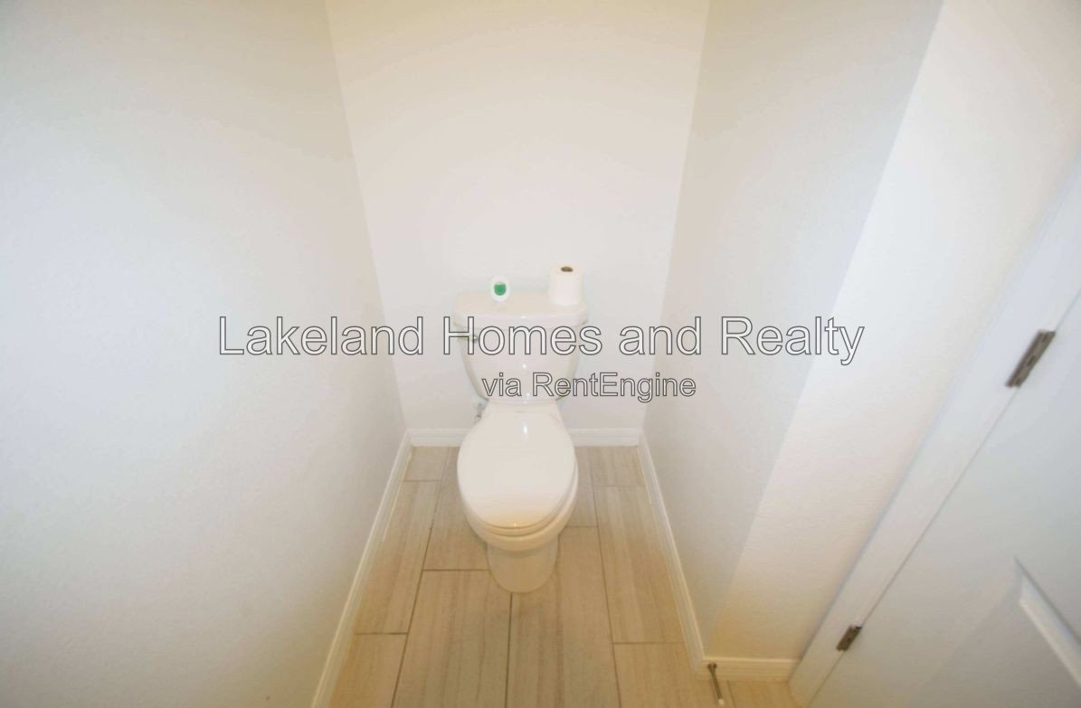 Spacious 5-Bedroom Retreat with 2.5 Baths in Charming Plant City! property image