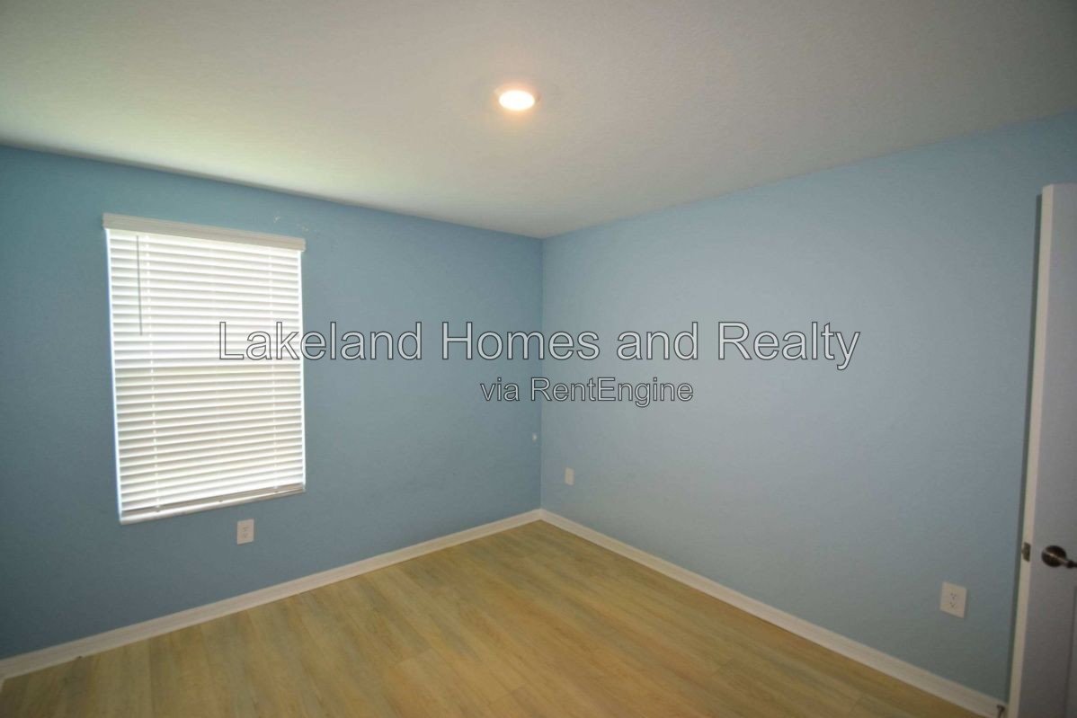 Spacious 5-Bedroom Retreat with 2.5 Baths in Charming Plant City! property image