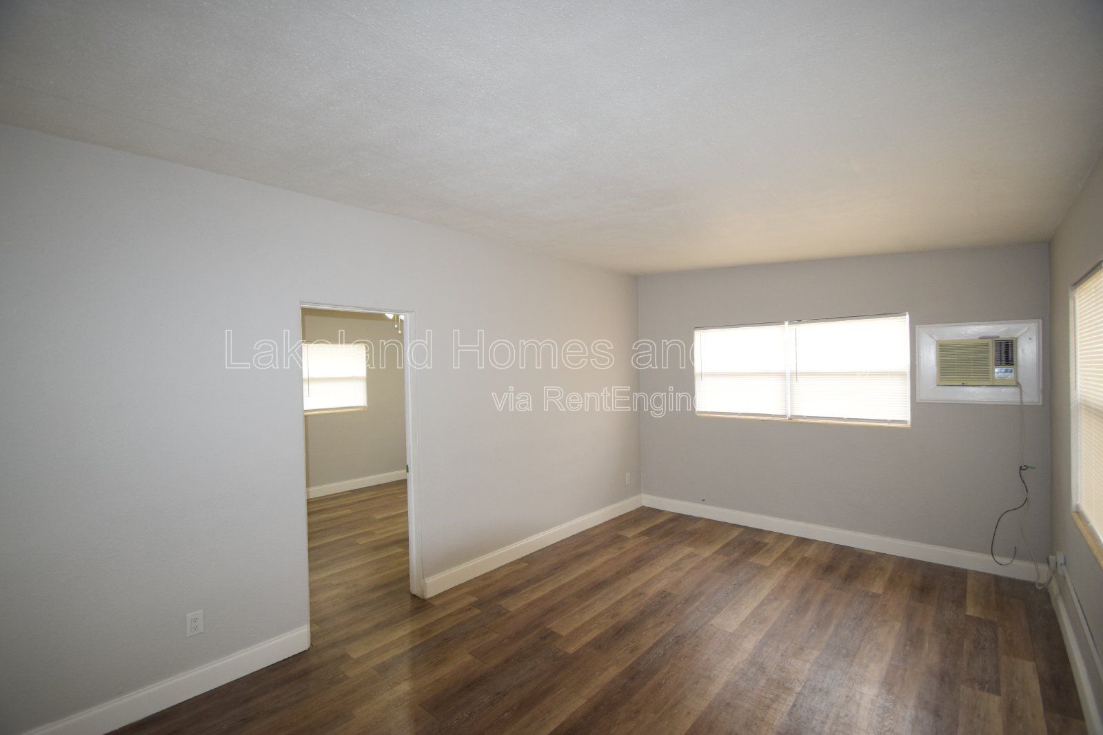 Charming 2-Bedroom Home in Winter Haven – Cozy, Convenient, and Affordable! property image
