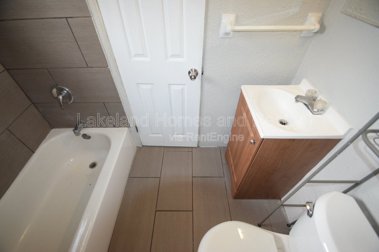 Charming 2-Bedroom Home in Winter Haven – Cozy, Convenient, and Affordable! property image