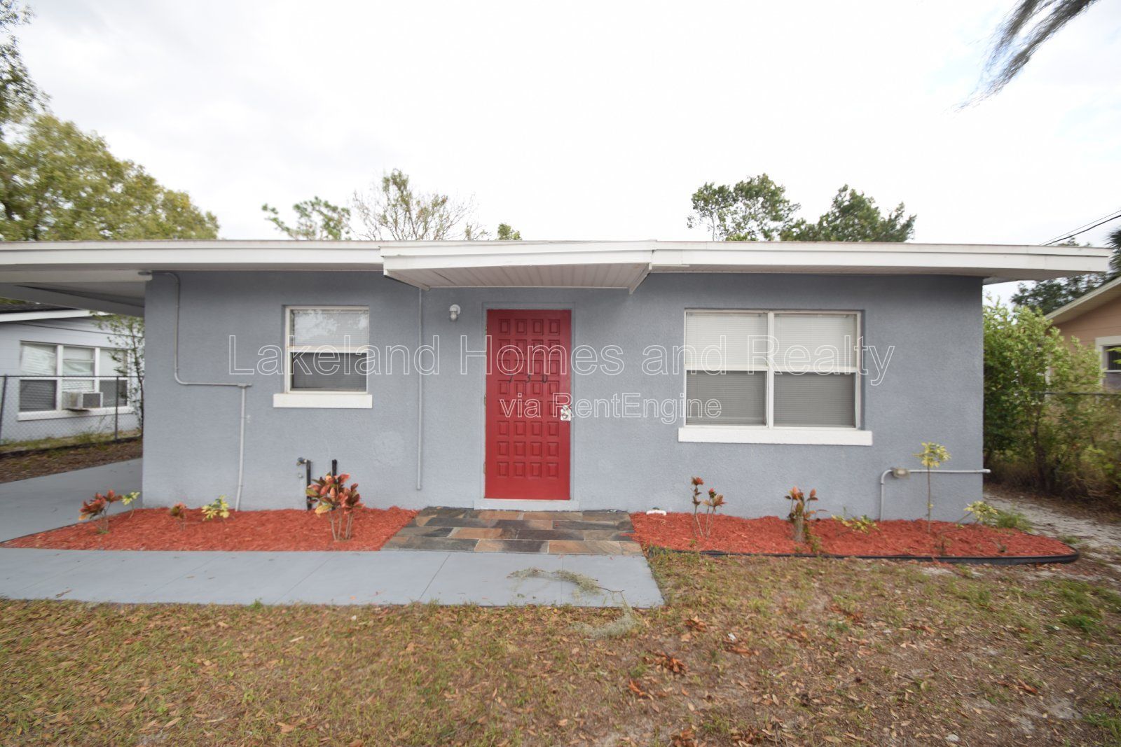 Charming 2-Bedroom Home in Winter Haven – Cozy, Convenient, and Affordable! property image